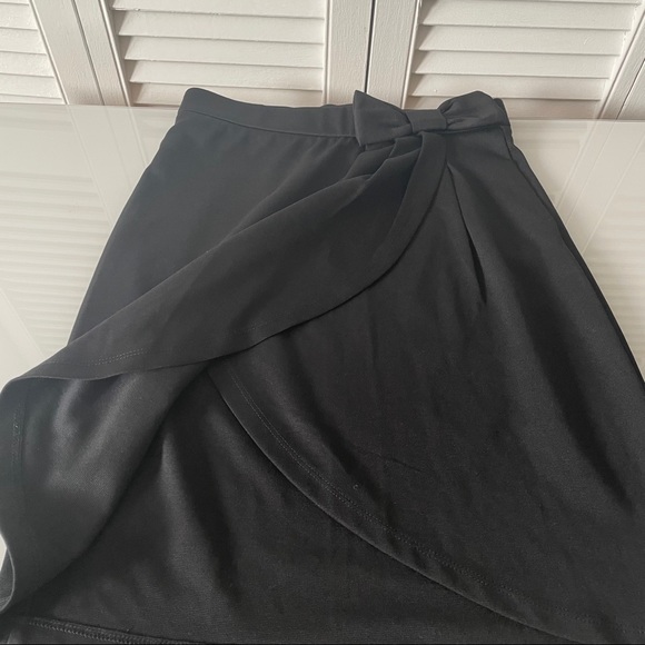 Mini skirt - Picture 4 of 4